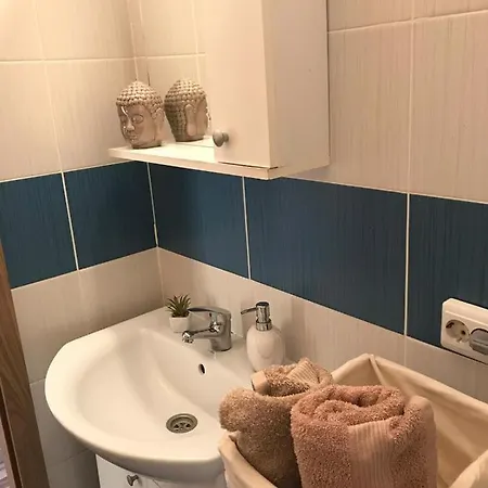 Apartament La *